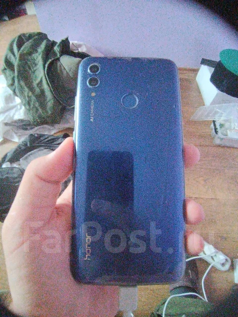 Honor 10 Lite. �/�, 32 ��, �����, 3G, 4G LTE, NFC ����