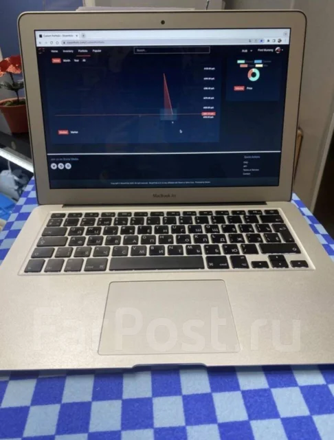 Apple MacBook 13. 13", 1,8����, ��� 4 ��, ���� 250���, WiFi: 1, Bluetooth: 1, ����������� �� 4��. ����