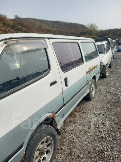 Toyota Hiace. LH119, 3L ����