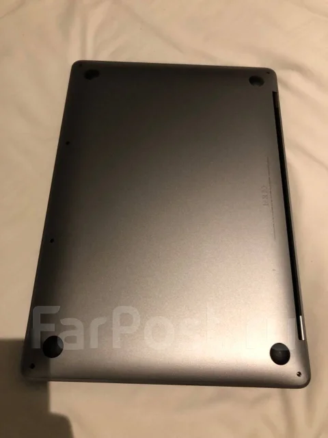 Apple MacBook Pro 13 2020 Late. 13", 3,2����, ��� 8 ��, ���� 256���, WiFi: 1, Bluetooth: 1, ����������� �� 14��. ����