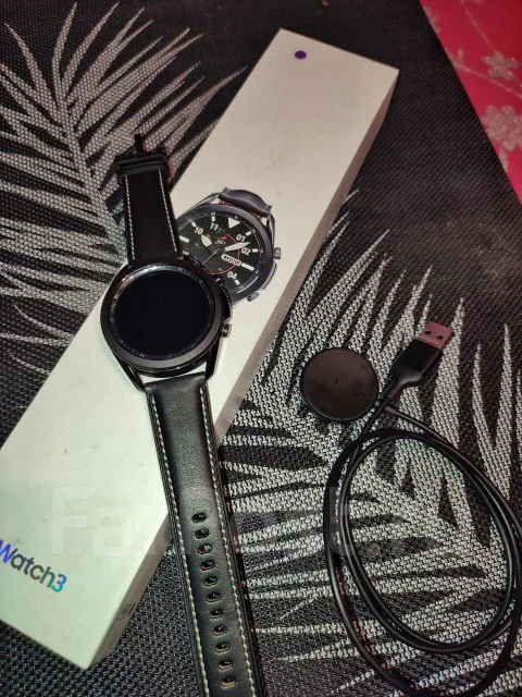 Samsung Galaxy Watch3 ����