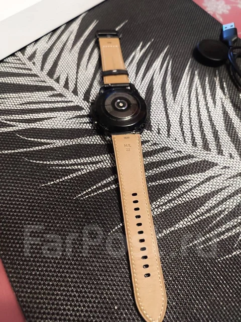 Samsung Galaxy Watch3 ����