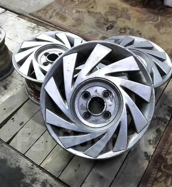 Japan Racing. 6.0x14", 4x100, ET38 ����