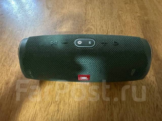 JBL Charge 4 оригинал, б/у, в наличии. Цена: 4 500₽ во Владивостоке