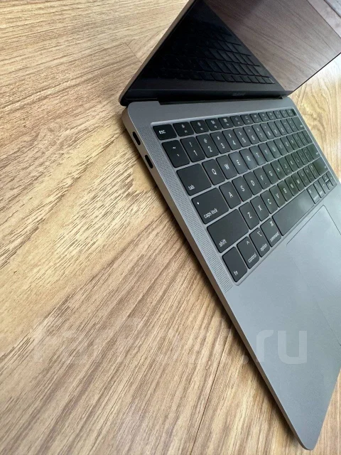 Apple MacBook Air 13 2019. ��� 8 ��, ���� 121���, WiFi: 1, Bluetooth: 1 ����