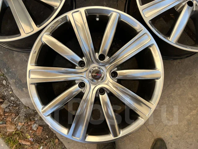 Japan Racing. 9.5x20", 5x150, ET51, �� 110,2���. ����