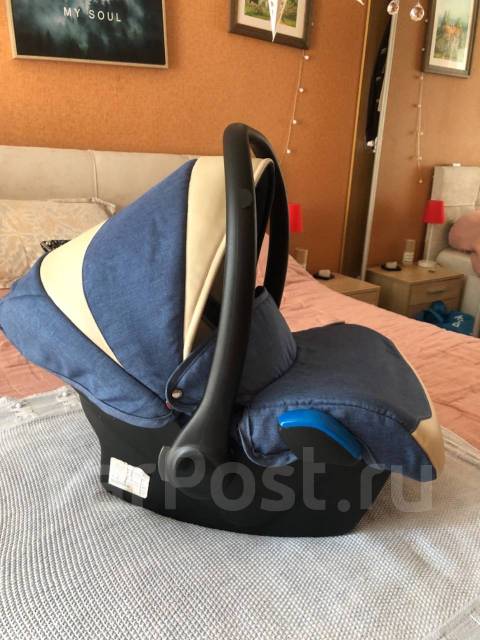 Автолюлька для младенца, б/у, в наличии. Цена: 800₽ во Владивостоке
