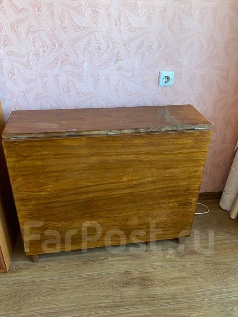 Стол-книжку во Владивостоке