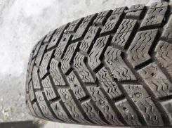 Goodyear UltraGrip 400. ������, ����������, �/�, ����� 20 %. ��������� ����