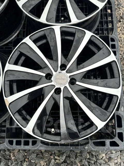 Hot Stuff Stich Explorer. 7.0x17", 4x100, ET45, �� 66,1���. ����