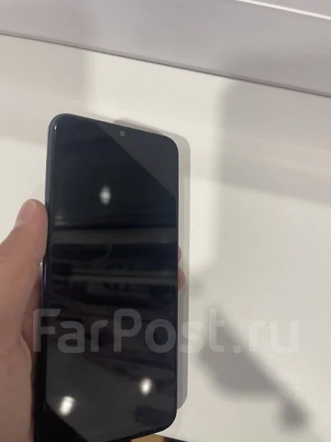 Tecno Spark 8C. �/�, 64 ��, ���������, 4G LTE, Dual-SIM, NFC ����