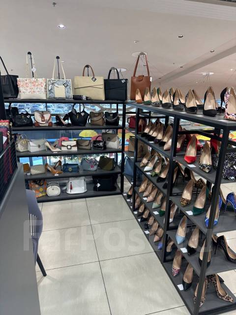 Продавец на ПОЛДНЯ ДО ОБЕДА в Седанка сити, работа в ИП Скрипаль Т. В ...