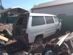 Nissan Largo. KUGNC22, LD20 ����