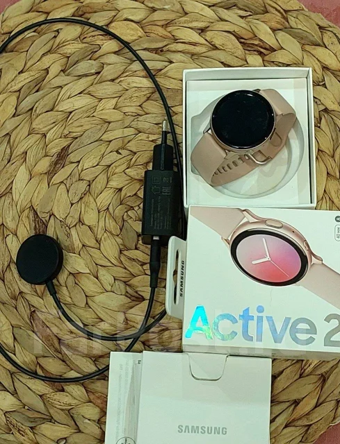 Samsung Galaxy Watch Active2. GPS ����
