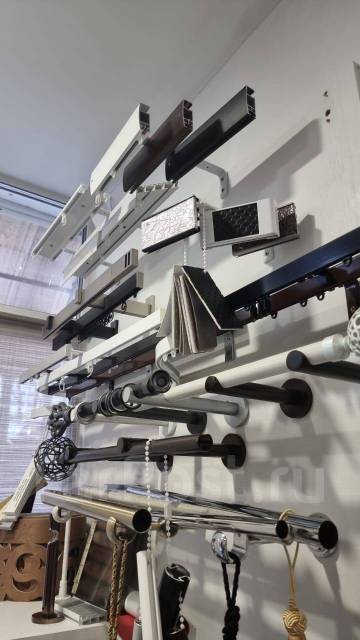 Установка карнизов для штор, новый, в наличии. Цена: 1 000₽ во Владивостоке