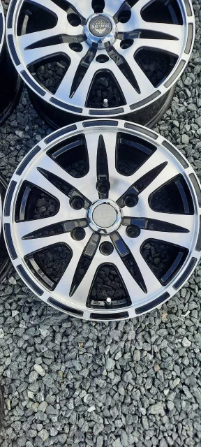 Hot Stuff Mad Cross. 6.5x16", 6x139.7, ET38 ����