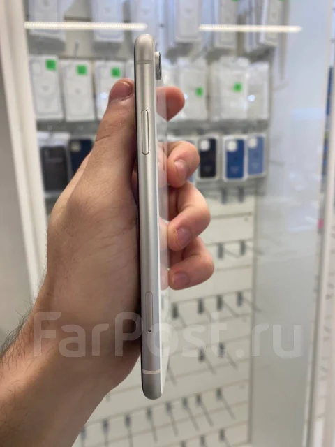 Apple iPhone Xr. �/�, 64 ��, �����, 3G, 4G LTE, NFC ����