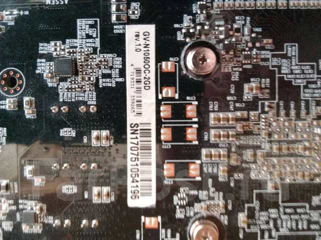 GeForce GTX 1050 ����