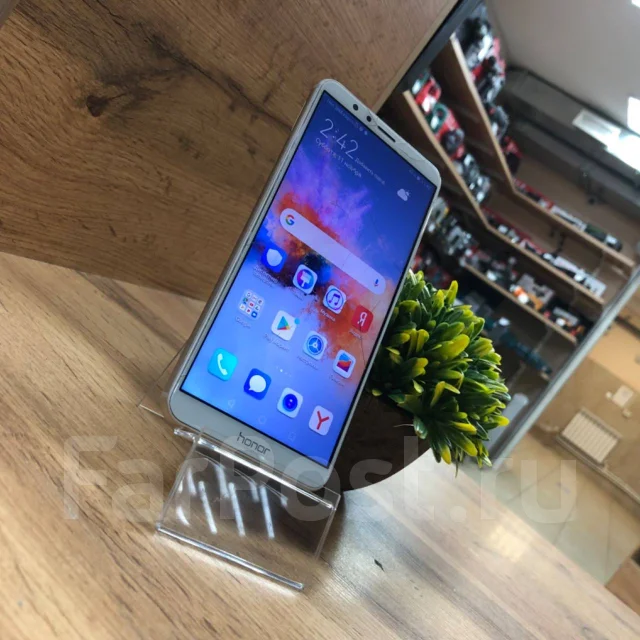 Honor 7X. �/�, 64 ��, ������� ����
