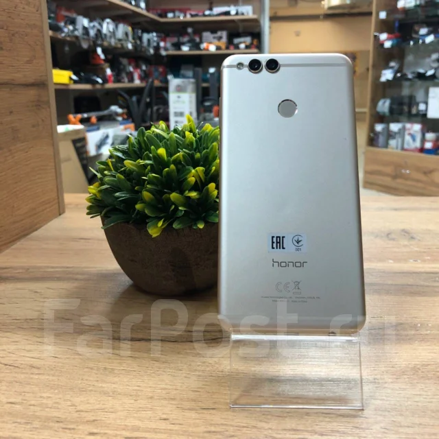Honor 7X. �/�, 64 ��, ������� ����