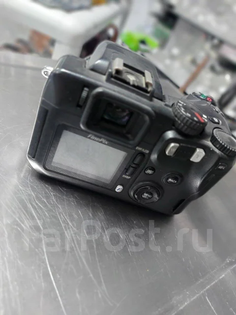 Nikon Coolpix S7000. ���: 14� � ����� ����