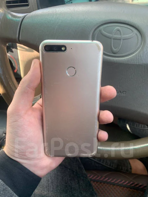 Honor 7C. �/�, 16 ��, �����, ������� ����
