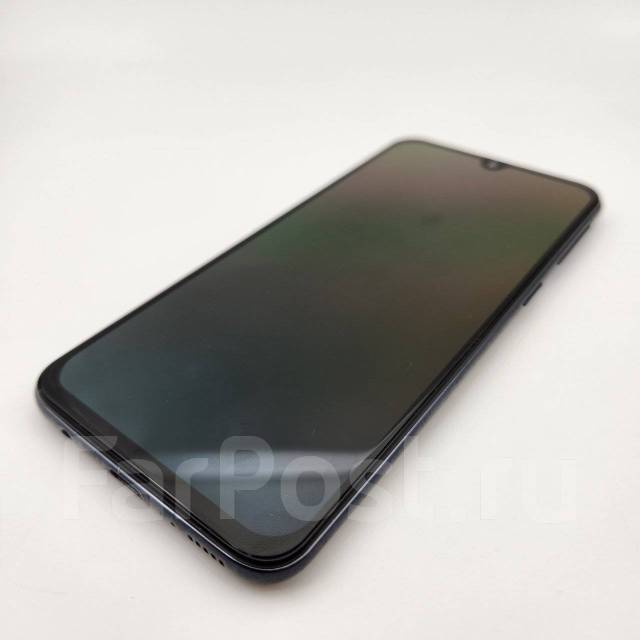 Samsung Galaxy A40 4Gb+64Gb Чёрный, 64 гб, 5.90", черный, б/у, в ...