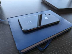 Apple iPhone Xs. �/�, 64 ��, ������, 4G LTE ����