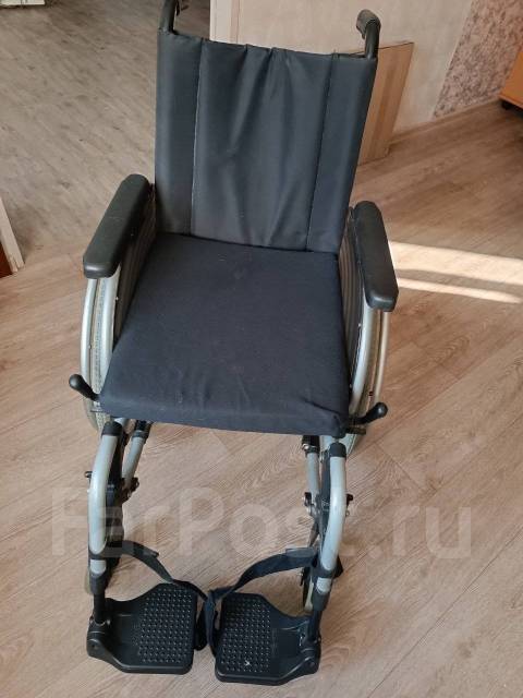Кресло-коляска для маломобильных, б/у, в наличии. Цена: 3 500₽ в Уссурийске