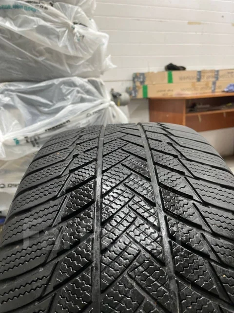 Bridgestone Blizzak LM-001. ������, ��� �����, 2018 ���, �/�, ����� 40 % ����