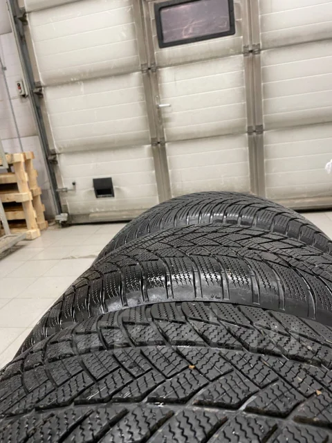 Bridgestone Blizzak LM-001. ������, ��� �����, 2018 ���, �/�, ����� 40 % ����