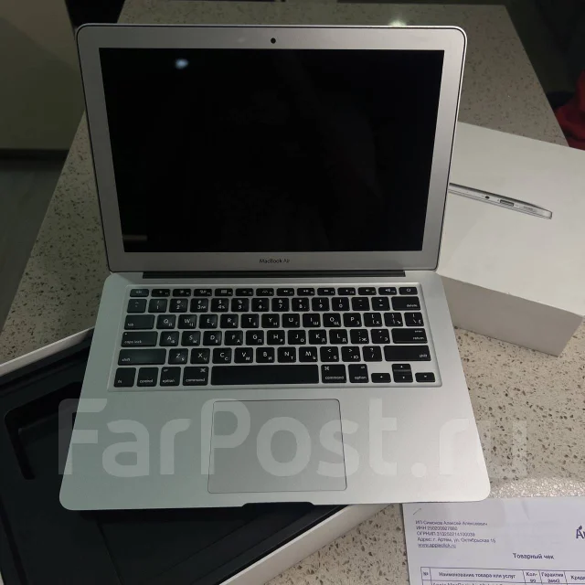 Apple MacBook Air 13 2013 Mid MD761. 13.3", 1,3����, ��� 4 ��, ���� 256���, WiFi: 1, Bluetooth: 1 ����