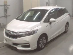 Honda Shuttle. GP7, LEB ����