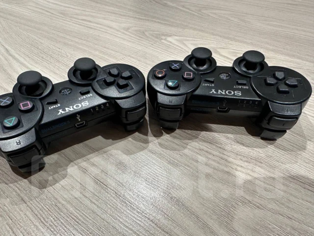 Sony PlayStation 3 Slim ����