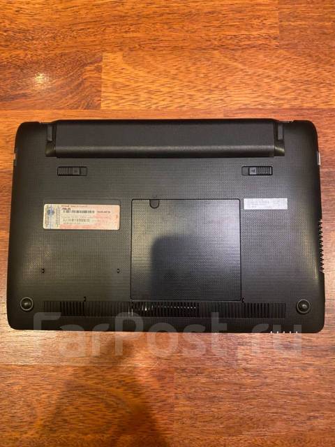 Asus Eee PC. 10.1", 2,4����, ��� 8 ��, ���� 500���, WiFi: 1, Bluetooth: 1, ����������� �� 3��. ����