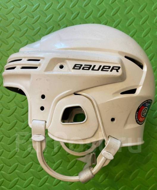 Шлем хоккейный Bauer BHH2100, размер S, б/у, в наличии. Цена: 1 000₽ во ...