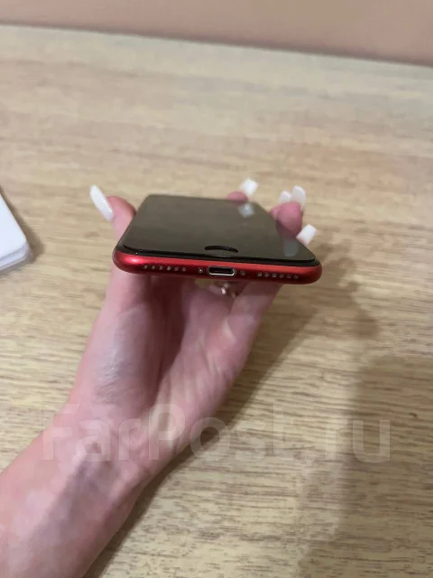 Apple iPhone SE 2020. �����, 64 ��, �������, 4G LTE ����