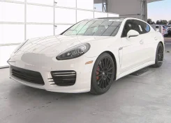 Porsche Panamera ����