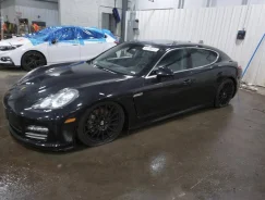 Porsche Panamera ����