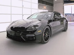 Porsche Panamera ����