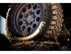 MLJ Black Rhino Sprocket. 9.0x17", 6x139.7, ET0, �� 110���. ��� ����� �� ������������ ����