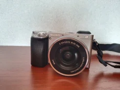 Sony Alpha ILCE-6000 Kit. 20 � ����� ��, ���: 14� � ����� ����