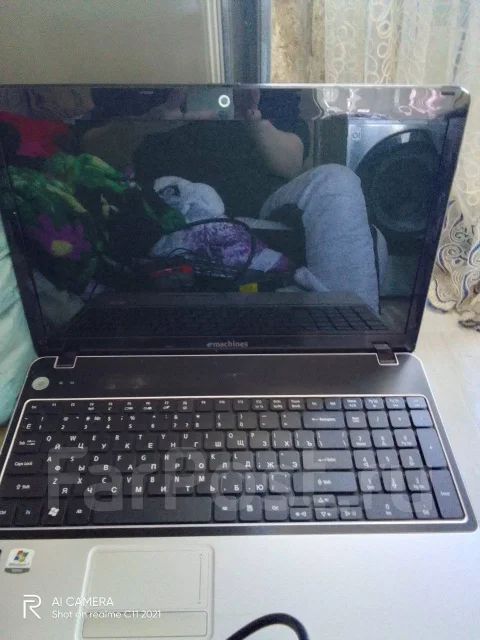 eMachines E440. 15.6", WiFi: 1, Bluetooth: 1 ����