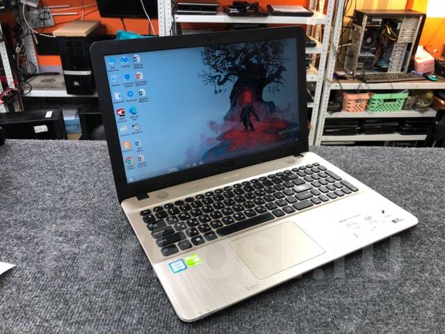 Asus для танков! i3-6006U, 12Гб, SSD 256, GeForce 920MX 2Гб! Гарантия ...