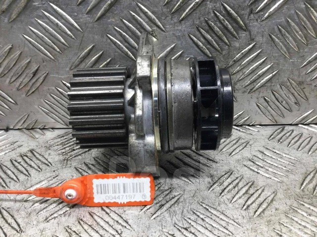 ����� Volkswagen Passat 2008 00447197 038121019 ����
