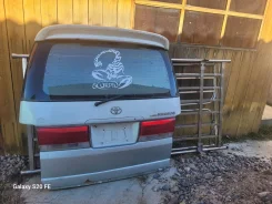 Toyota Hiace Regius. RCH41 ����