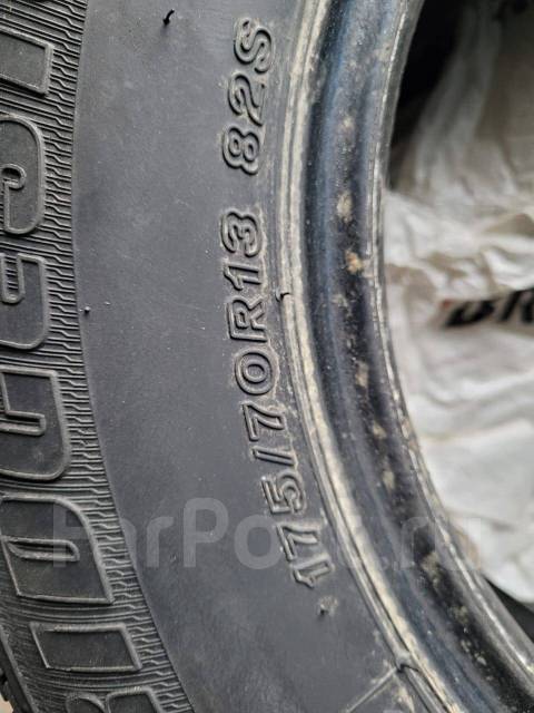 Продам летнюю резину 2 колеса, 175/70R13, Bridgestone, за 6 000 руб, 13 ...