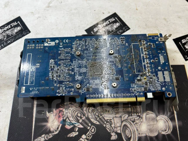 Radeon HD 6870 ����