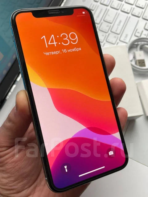 Apple iPhone X. �/�, 64 ��, ����� ����
