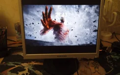 Samsung. 17", ���������� �� (LCD, LED, QLED) ����
